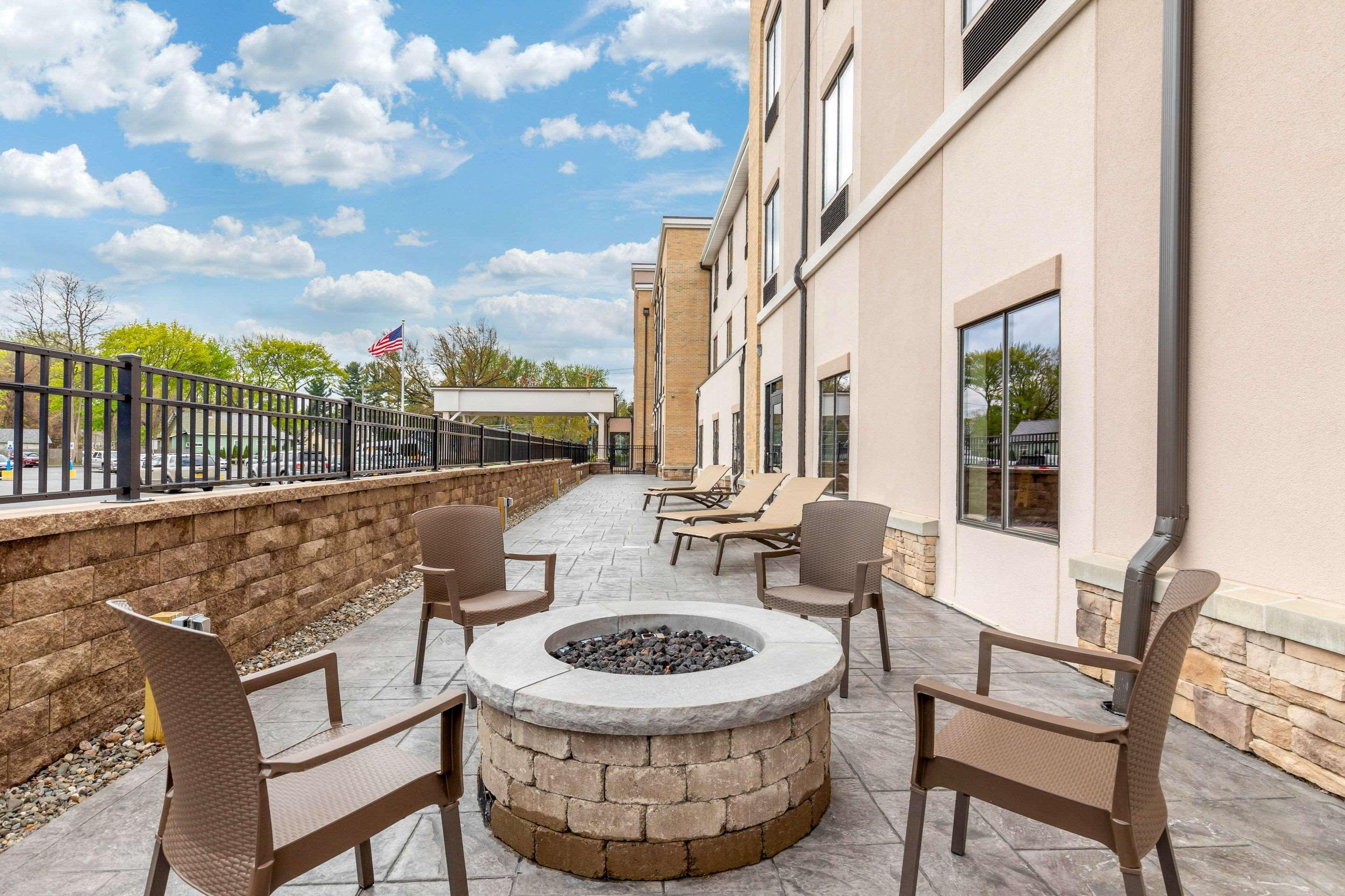 Comfort Inn & Suites Schenectady - Scotia Zewnętrze zdjęcie